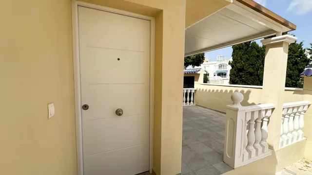 Venta de chalet adosado en ORIHUELA COSTA (LAS FILIPINAS) — 10