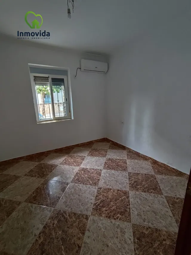 Amplia Casa en Cañero, Córdoba - Oportunidad Única por €240.000 — 8