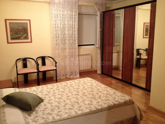 SE VENDE AMPLIO PISO, 138 M2, SEMINUEVO, TRASTERO, ASCENSOR, - foto 2