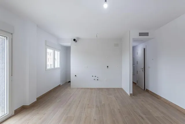 OBRA NUEVA EN LOJA — 6