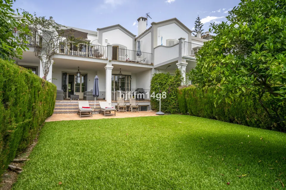 Adosado 3 habitaciones 385m² en venta - Marbella