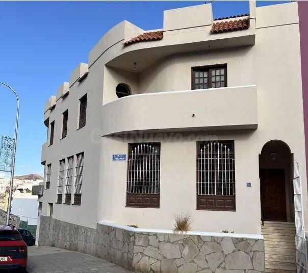 SE VENDE casa adosada OKUPA en Ahoren Nº S/N Santa Cruz de T - foto 2