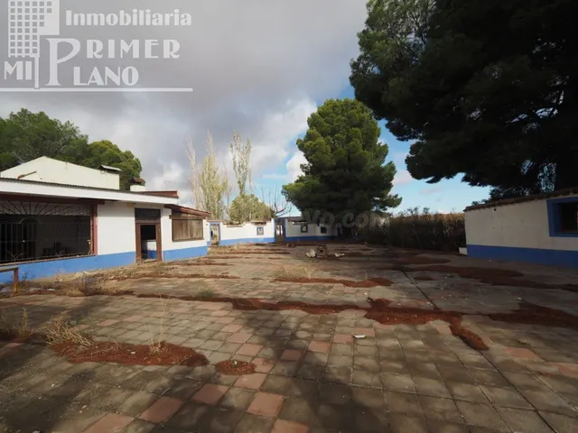 Se vende local destinado a Restaurante junto a la autovia de - foto 4