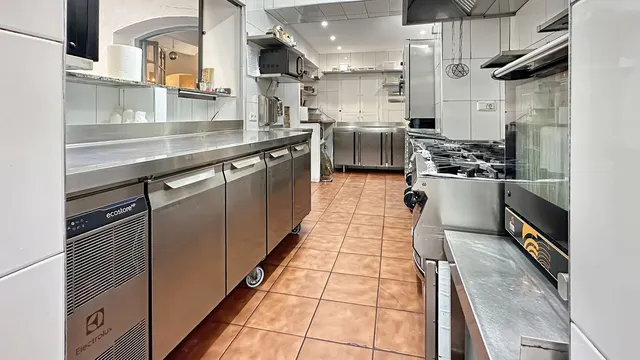 Restaurante 4 habitaciones 688m² en venta - Costa del Sol — 24
