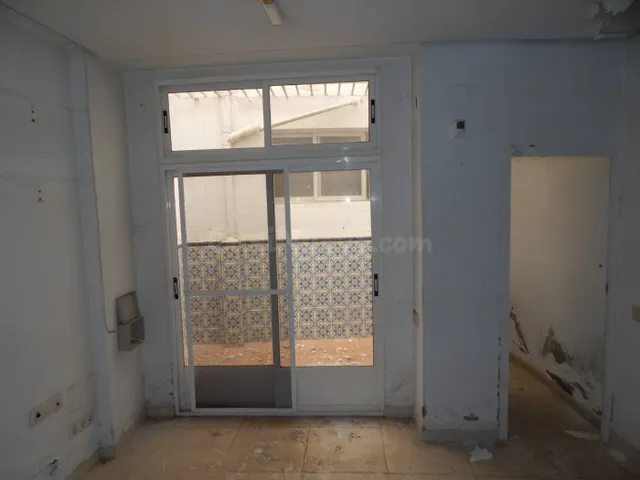 OPORTUNIDAD DE VENTA PLANTA BAJA EN ZONA CENTRO DE ONTINYENT