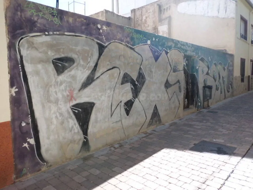 Solar 168m² en venta - Almansa