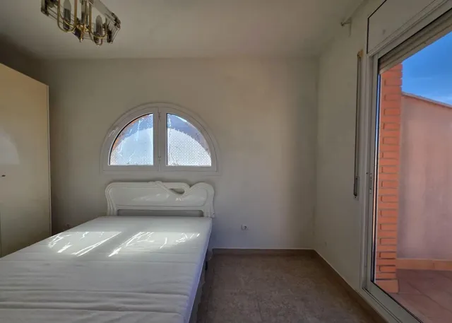 CASA ADOSADA DE 6 habitaciones EN VILAFORTUNY — 50