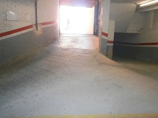 PLAZA DE PARKING EN SANT ANDREU DE LA BARCA A 20' DE BARCELONA — 10