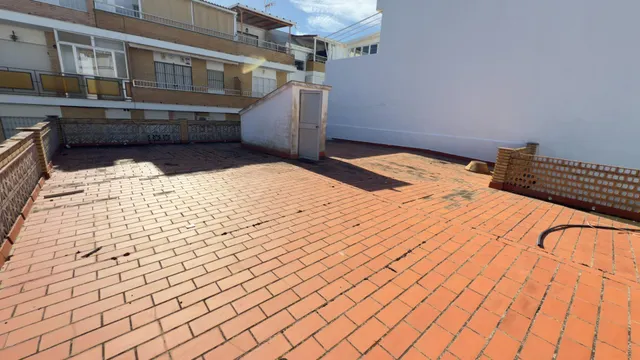 CASA ADOSADA PARA REFORMAR EN PUNTA UMBRÍA (HUELVA) — 28