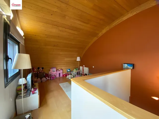 Exclusivo Adosado Seminuevo en Burgos - Zona Universidad — 23