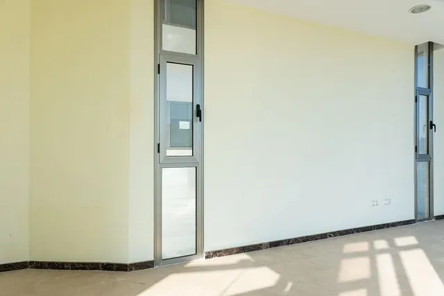 Oficina en venta en Ceuti — 11
