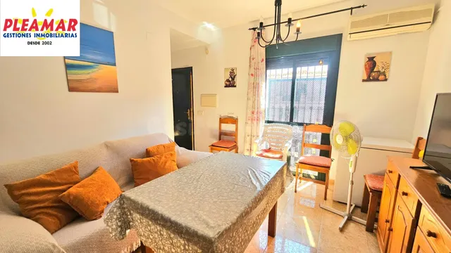 DUPLEX ADOSADO DE TRES DORMITORIOS - ZONA LAS VIRGENES - foto 2