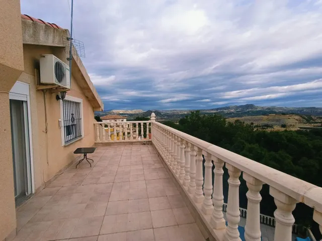 Villa 4 habitaciones 134m² en venta - Cañadas de San Pedro — 42