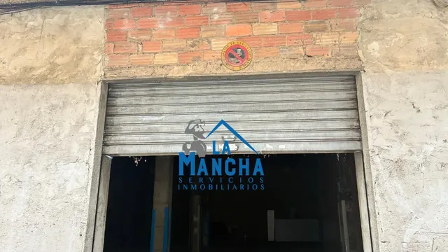 *120.000€* inmobiliaria la mancha vende local/garaje cerrado en barrio el pilar de Albacete — 2