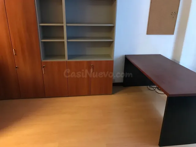 Oficina junto al ayuntamiento - foto 4