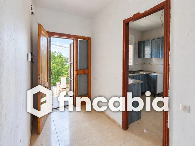 Casa independiente para reformar con jardín y garaje en Maçanet de la Selva — 36