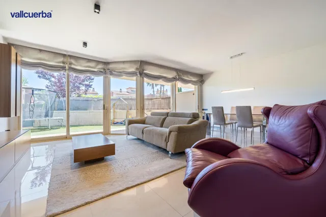 CASA ESQUINERA EN RESIDENCIAL AIGÜESVERDS DE REUS — 29