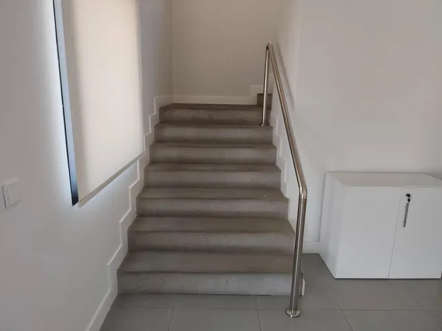 Nave en Poligono de Las Quemadas totalmente reformada y perfectamente instalada para uso mixto de oficinas y almacen — 50