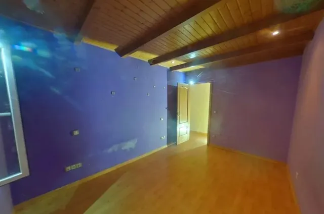 ESTUPENDA CASA EN HUERGAS DE GORDON — 13