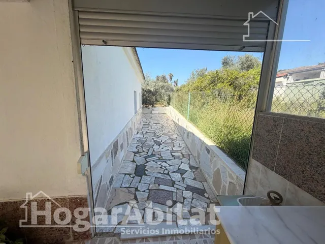 ¡VISTAS A LAS MONTAÑAS! CHALET CON TERRENO RÚSTICO, TERRAZA, PISCINA Y GARAJE CUBIERTO — 26