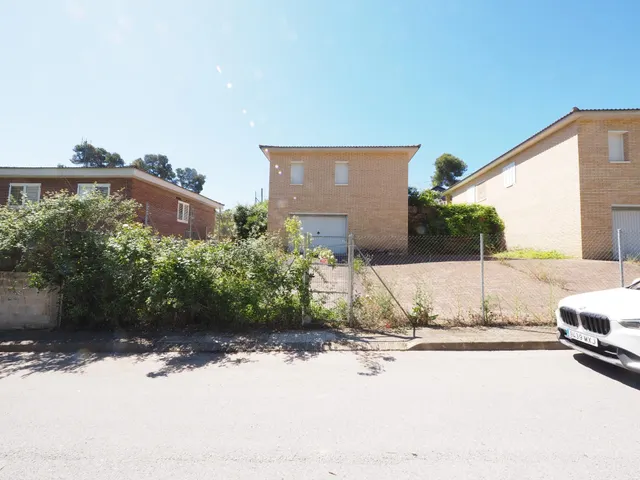 SE VENDE CASA EN LA TORRE DE CLARAMUNT, ZONA LES PINEDES DE L'ARMENGOL — 19
