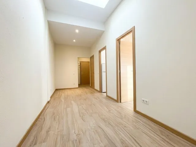 Piso luminoso en calle Constancia 36 — 10
