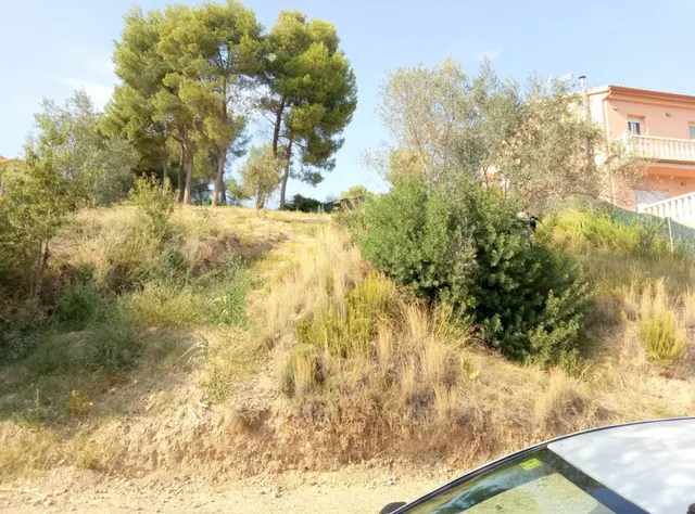 TERRENO CON ESTUPENDAS VISTAS EN ESPARRAGUERA A 30' DE BARCELONA — 8