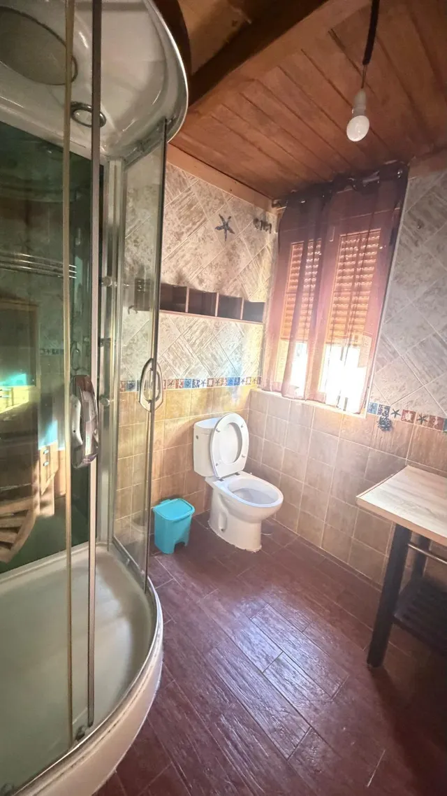 Preciosa Casa de tres plantas con tres apartamentos completos en venta en Monachil — 8