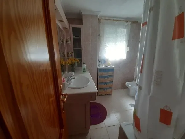 Casa vallada en la ciudad — 43