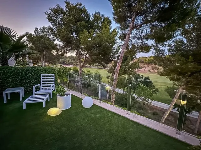 Apartamento 2 habitaciones 77m² en venta - Zona Pueblo — 24