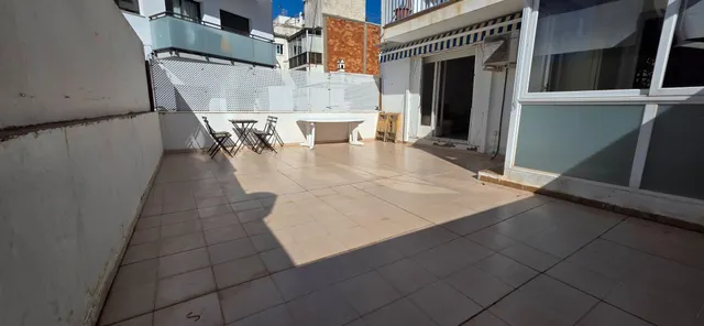 Planta baja luminosa con terraza de 35 m2 en Poble Sec, Sitges — 11
