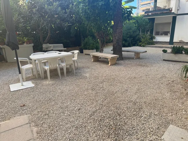 Amplia Vivienda de 4 habitaciones — 22