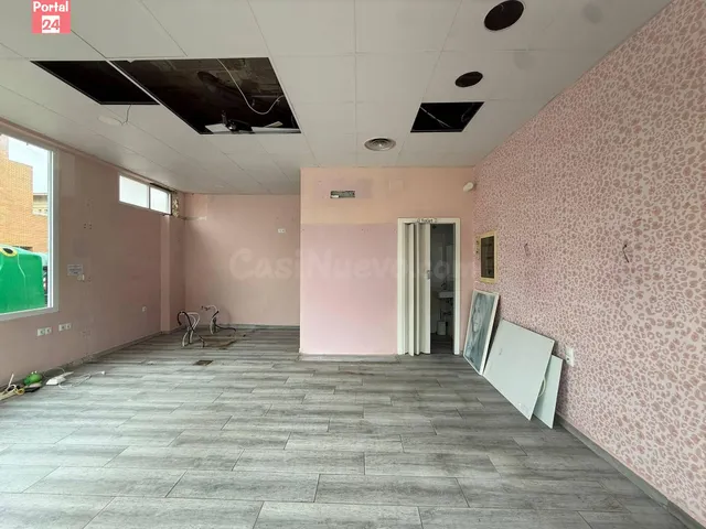 Local Comercial en Alquiler en Urbanización Guadiana, Badajo - foto 4