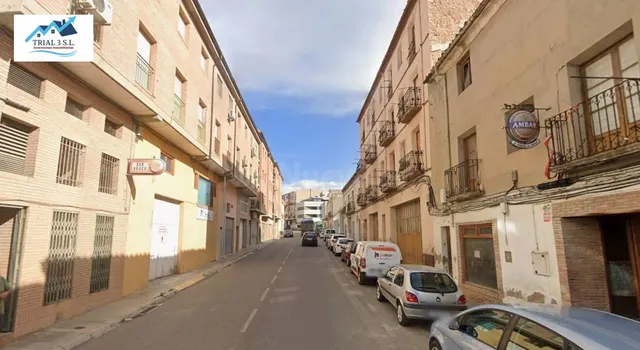 Venta de Casa Adosada en Alcañiz (Teruel) — 2