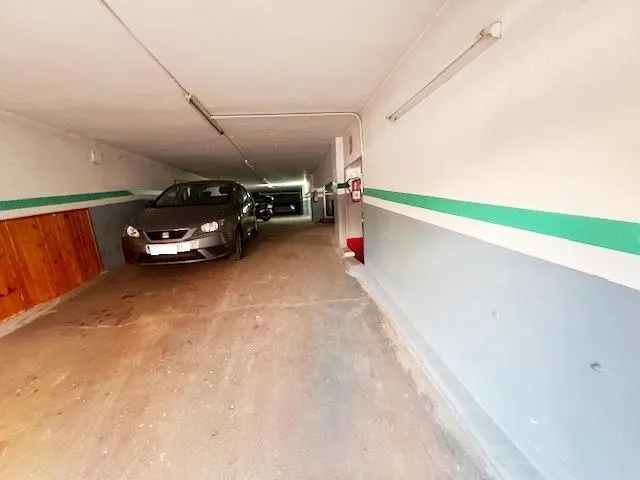 LOCAL COMERCIAL EN CENTRE LES PLANES DE SANT JOAN DESPI — 12