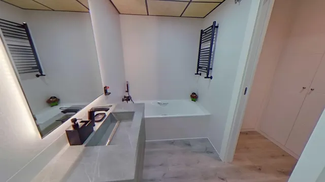 ¡SE ALQUILA!! Impresionante vivienda de tres habitaciones con terraza de 50m2 en la zona de La Garena. — 43