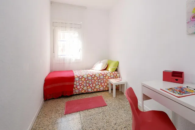 Piso en Venta en La Marina del Port - Oportunidad Única por €249,000 — 19