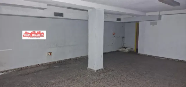 ¡¡ LOCAL BAJO MAS ENTRESUELOS DE 120M EN CADA PLANTA.!! — 8