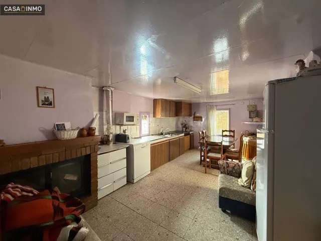 Casa de pueblo con encanto en Enate (Somontano) – ideal segu - foto 4