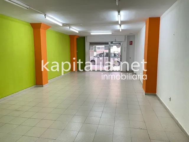 Local en alquiler en el Llombo de Ontinyent junto a colegio — 2