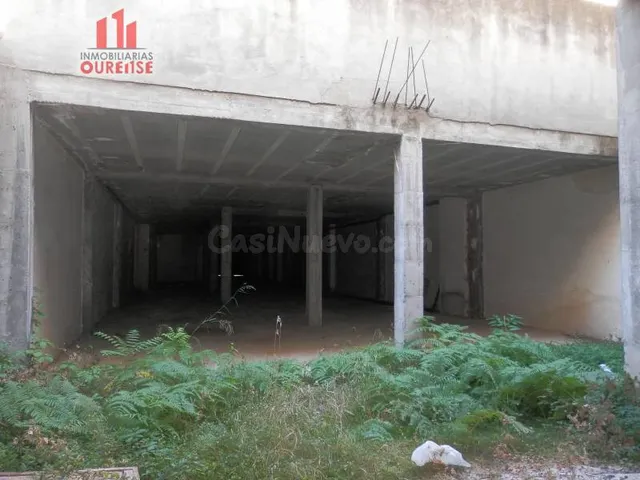 CÉNTRICO LOCAL COMERCIAL CON ENTRADA POR DOS CALLES - foto 4
