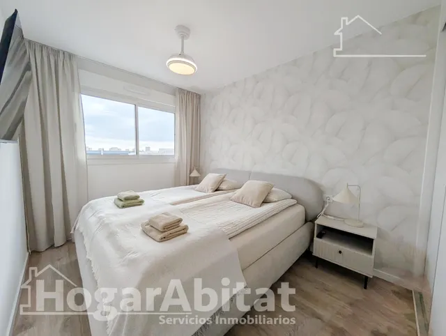 PRECIOSO ÁTICO SEMINUEVO CON PISCINA, GARAJE Y TRASTERO — 25