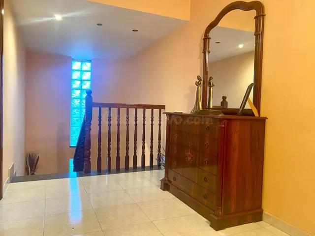 Exclusiva casa a tres vientos con jardín en Santa Bárbara — 28