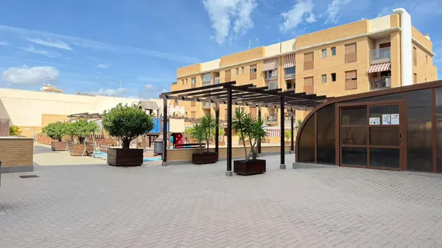 PISO DE TRES DORMITORIOS CON PISCINA CLIMATIZADA, GIMNASIO Y SAUNA EN SAN PEDRO DEL PINATAR — 34
