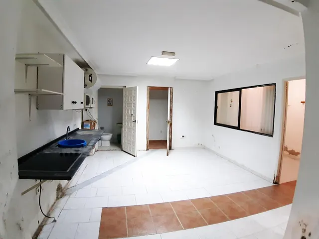 Amplio Local Comercial de 600 m2 en Ubicación Estratégica de Calahonda Baja — 29