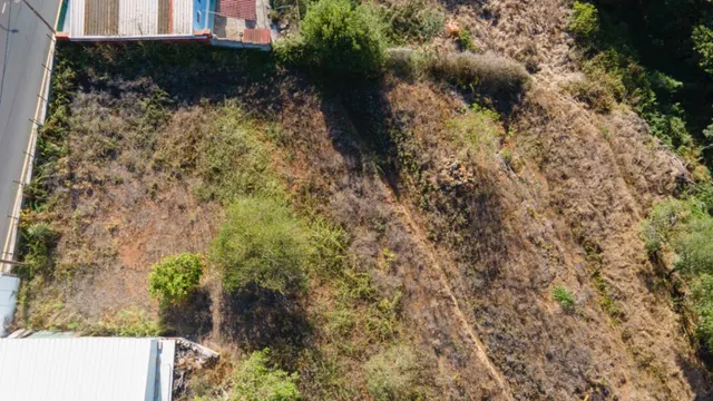 Chalet de una sola planta con solar en La Esperanza — 38
