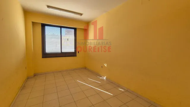 LOCAL COMERCIAL EN LA ZONA DE LA VALENZA — 10