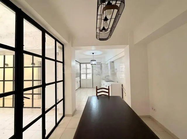ALQUILER DE AMPLIA VIVIENDA DE 4 DORMITORIOS ZONA CENTRO TRA - foto 5