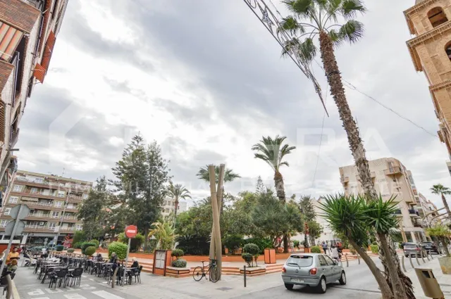 SE ALQUILA AMPLIO TRASTERO – PLAYA DEL CURA. Calle Ramón Gallud 200, en Torrevieja — 22
