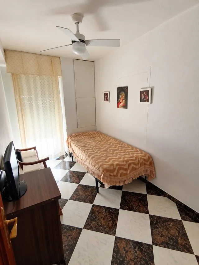 Piso en la zona de Levante con Terraza, exterior y muy Luminoso. — 13